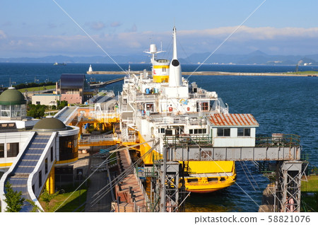 藍箱接觸船紀念船“Hakkoda Maru”（青森港/青森縣青森市柳川） 58821076