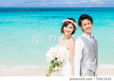 Bridal sea wedding back to back Bridal sea wedding back to back 58821626