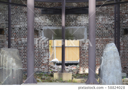 Inside the A-Bomb Dome (Hiroshima Prefecture Hiroshima-shi Naka-ku Otemachi 1-chome) 58824028