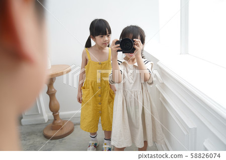 Kids lifestyle shooting Kids lifestyle shooting 58826074