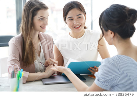 女士商務國際 58826479