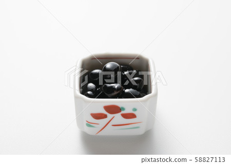 Black bean  58827113