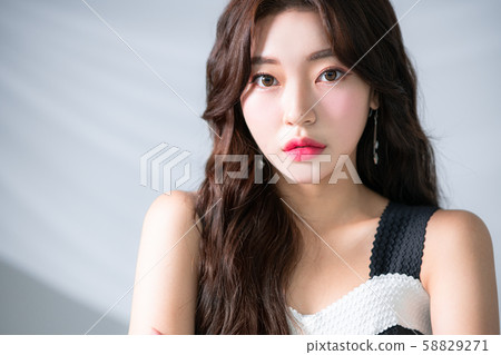 Women's beauty fabric 58829271