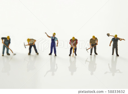 Working male worker doll 58833632