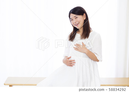 30多歲的孕婦 58834292
