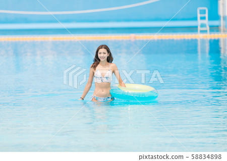 Pool female 58834898