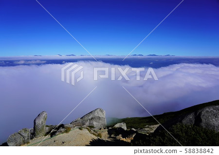 索拉吉山和南阿爾卑斯山的雲海 索拉吉山和南阿爾卑斯山的雲海 58838842