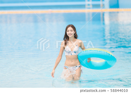 Pool female 58844010