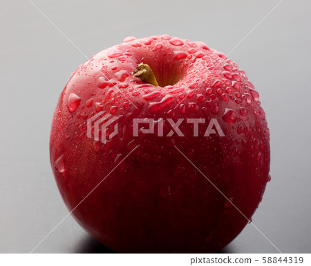 Apple Jonathan 58844319