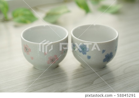 熱水對 熱水對 58845291