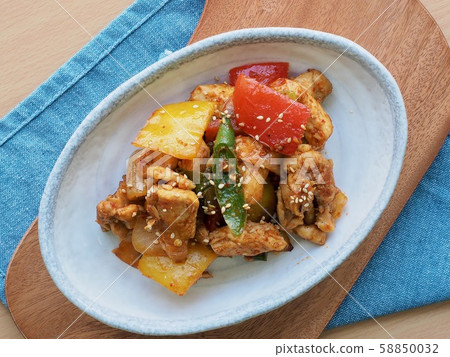 Asian Chicken Stir-Fry 58850032