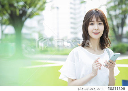 女智能手機智能手 女智能手機智能手 58851806