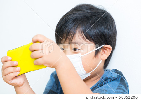 Boy mask smartphone 58852200
