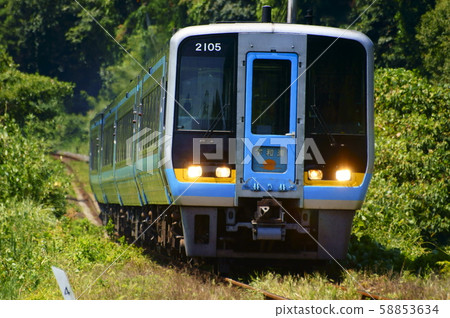 特快“ Uwakai”運行堤防 特快“ Uwakai”運行堤防 58853634