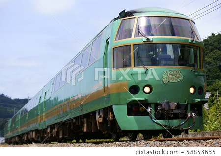 高原渡假村由布院之森一世(Kiha 71系列) 高原渡假村由布院之森一世(Kiha 71系列) 58853635