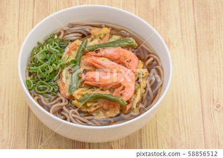 Fried noodles with shrimp 58856512