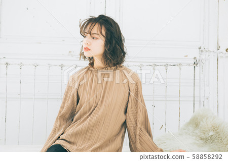 Hairstyle images for young women 58858292