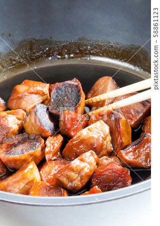 Scorched stew, burnt stew, taro stew Scorched stew, burnt stew, taro stew 58861123