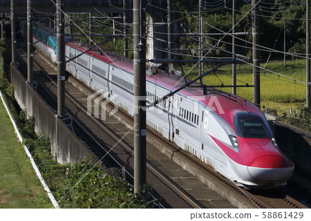 東北新幹線的秋田新幹線E6系列 58861429