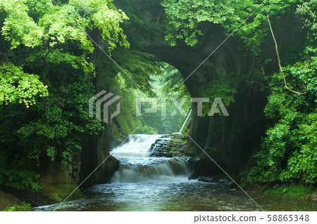 深溝瀑布 深溝瀑布 58865348