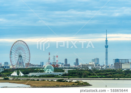 Kasai Rinkai Park at dusk, scenery from Chiba 58865644