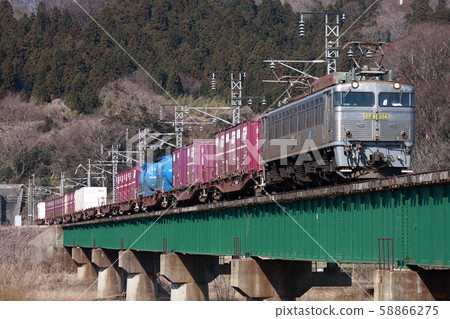 Ugo Main Line EF81 freight train from Murakami to Majima 58866275