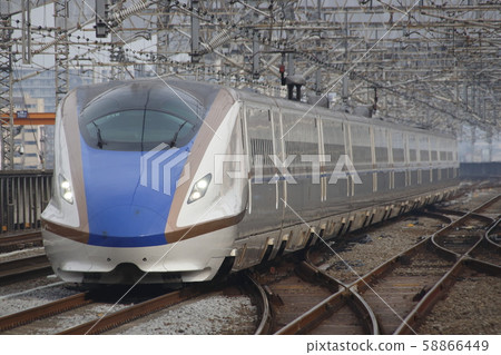 Hokuriku Shinkansen Series E7 (* Typhoon No. 19 damaged vehicle) Hokuriku Shinkansen Series E7 (* Typhoon No. 19 damaged vehicle) 58866449