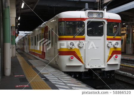 大宮參加檢查的115系列（前彌彥顏色） 58866520