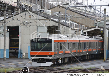 Soviet Line E231 system, diverted for modification to Musashino line Soviet Line E231 system, diverted for modification to Musashino line 58866523