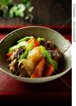 肉和土豆 58868222