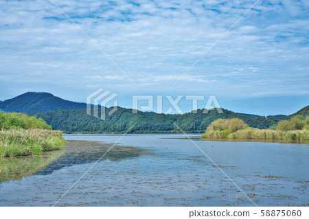 [Mikata Five Lakes (Mikata Lake)] Torihama, Wakasa-cho, Mikatakaminaka-gun, Fukui Prefecture 58875060