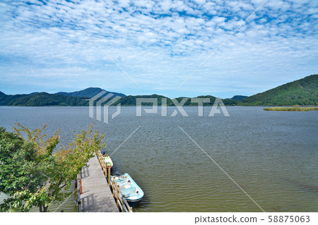 [Mikata Five Lakes (Mikata Lake)] Torihama, Wakasa-cho, Mikatakaminaka-gun, Fukui Prefecture 58875063