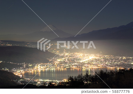 高博奇高原從Su訪湖周圍的夜景 58877776