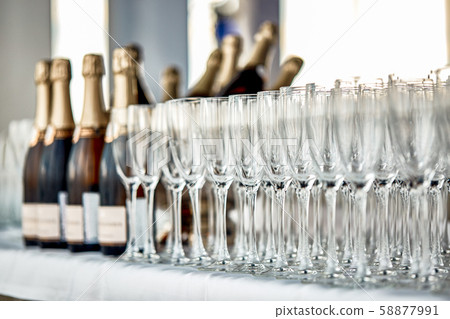 champagne buffet table