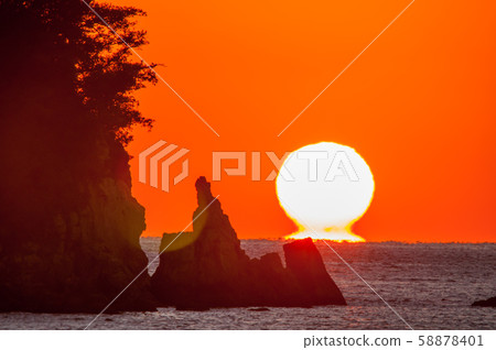 Sukumo, Dharma Sunset on Shenyang Island! 58878401
