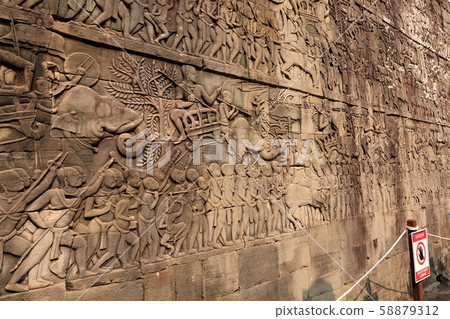 Bayon Corridor 58879312