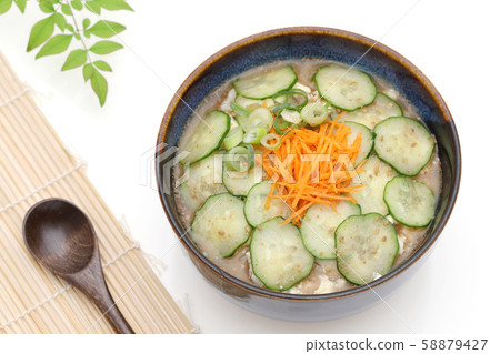 Chilled juice 58879427