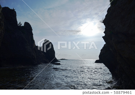 Evening scenery of Uratomi coast Evening scenery of Uratomi coast 58879461