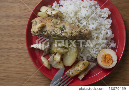 Herb chicken & rice with boiled egg 58879469