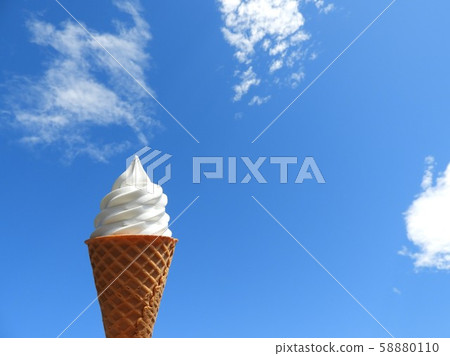 Soft ice cream 3 58880110