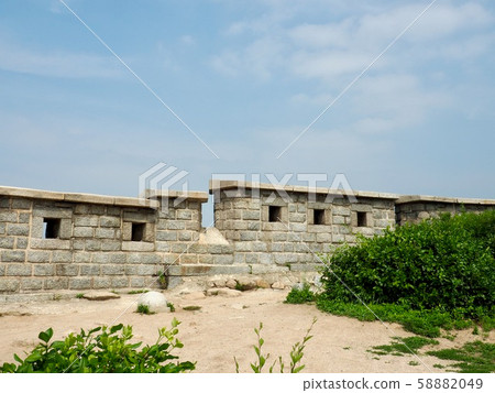 韓國傳統建築牆，城堡 58882049