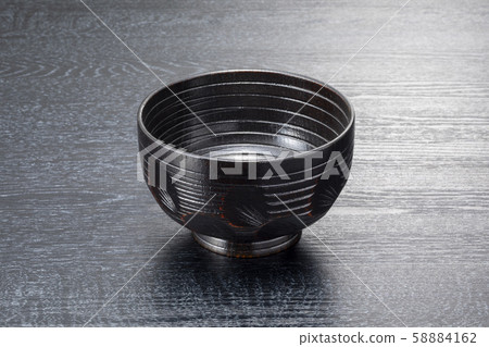 Bowl 58884162