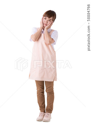 A woman who came with an apron 58884766