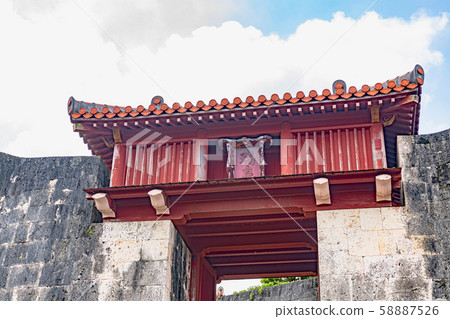 Shuri Castle Zuisenmon Gate 58887526