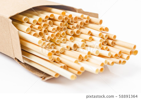 Wheat straw for drinking water in brown paper. Wheat straw for drinking water in brown paper. 58891364