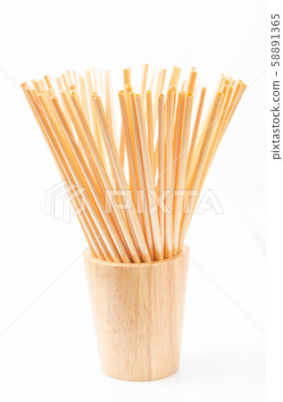 Wheat straw for drinking water. 58891365