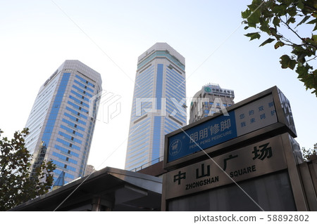 大連/中山廣場和地鐵站 大連/中山廣場和地鐵站 58892802