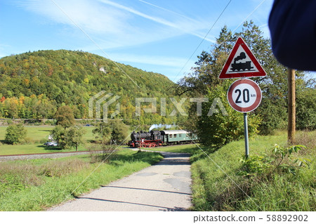 蒸汽機車 58892902