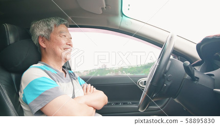 Smart self driving car concept Smart self driving car concept 58895830