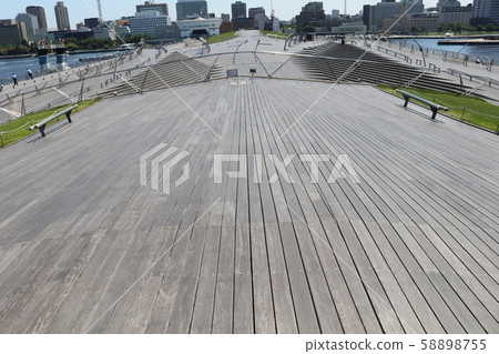 橫濱港三橋的屋頂 58898755